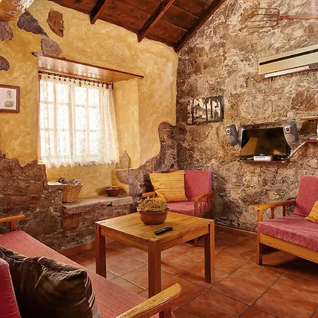 Charming In Palmas De Gran Canaria With Private Pool Lodge
